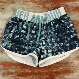 EUC Girls Under Armour Shorts